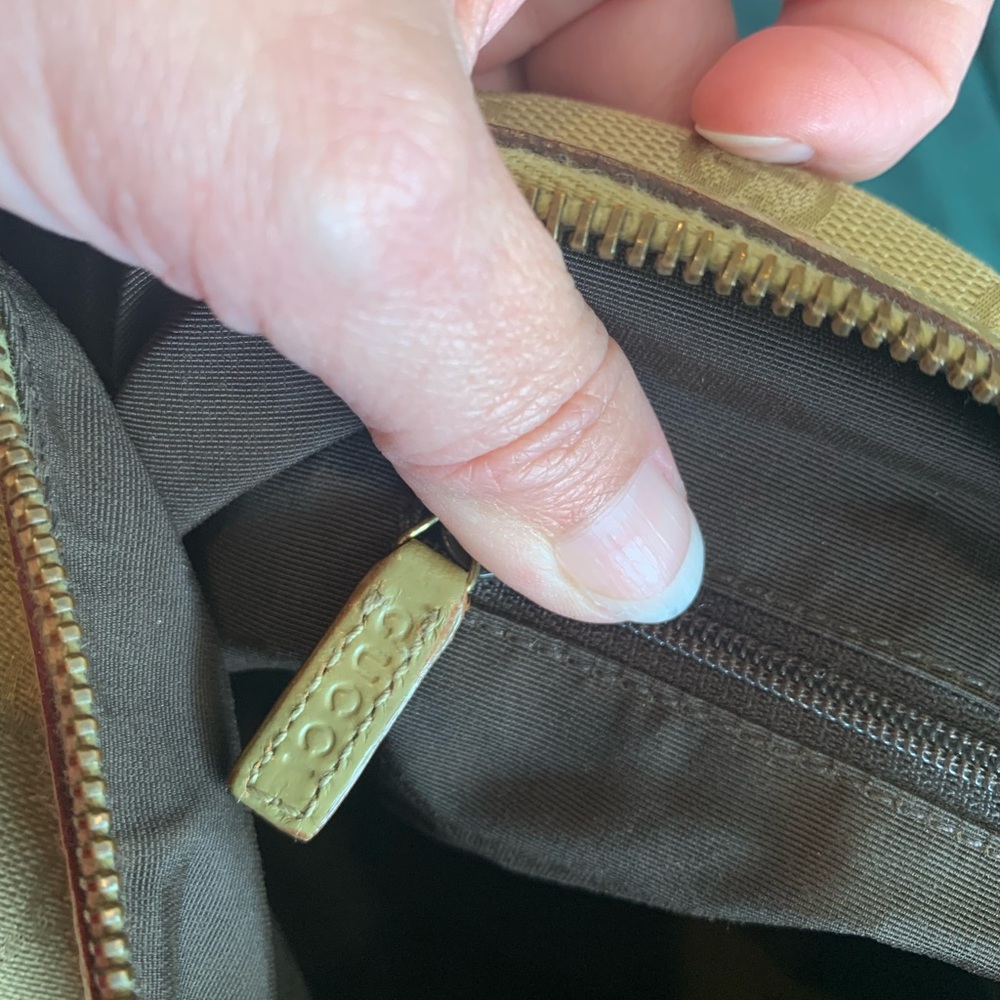 EUC Gucci canvas crossbody bag - Picture 12 of 13